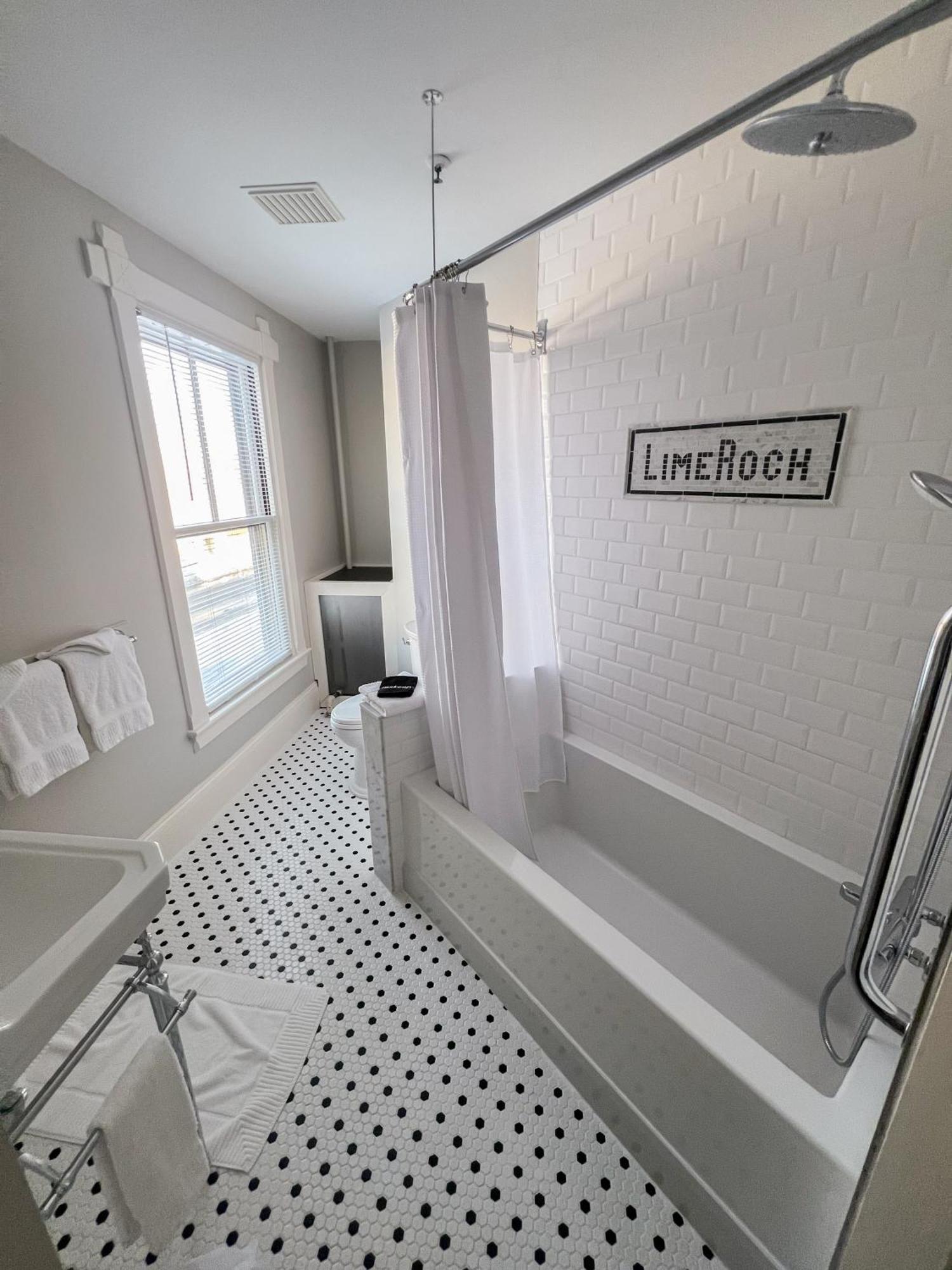 Limerock Inn ロックランド エクステリア 写真